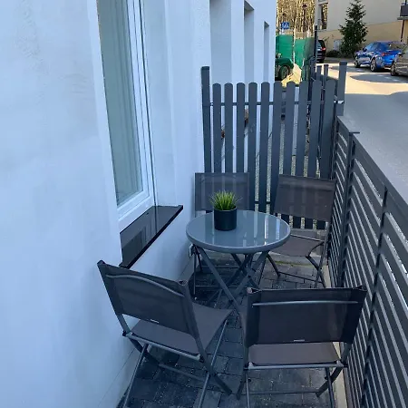 Parking Gratis 250 M Od Plazy ミエンジズドロイェ