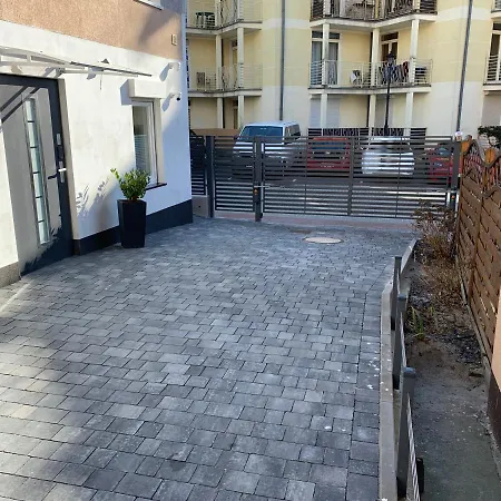 Parking Gratis 250 M Od Plazy *