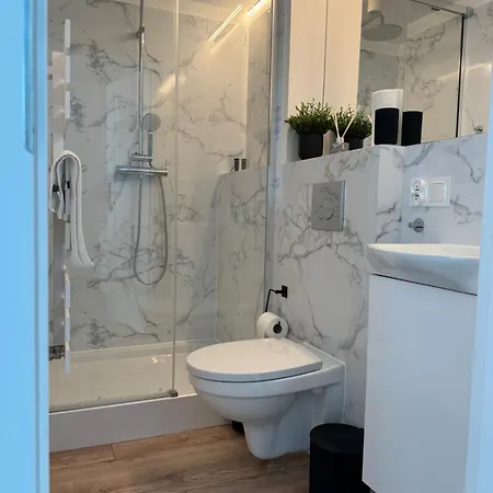 Parking Gratis 250 M Od Plazy *